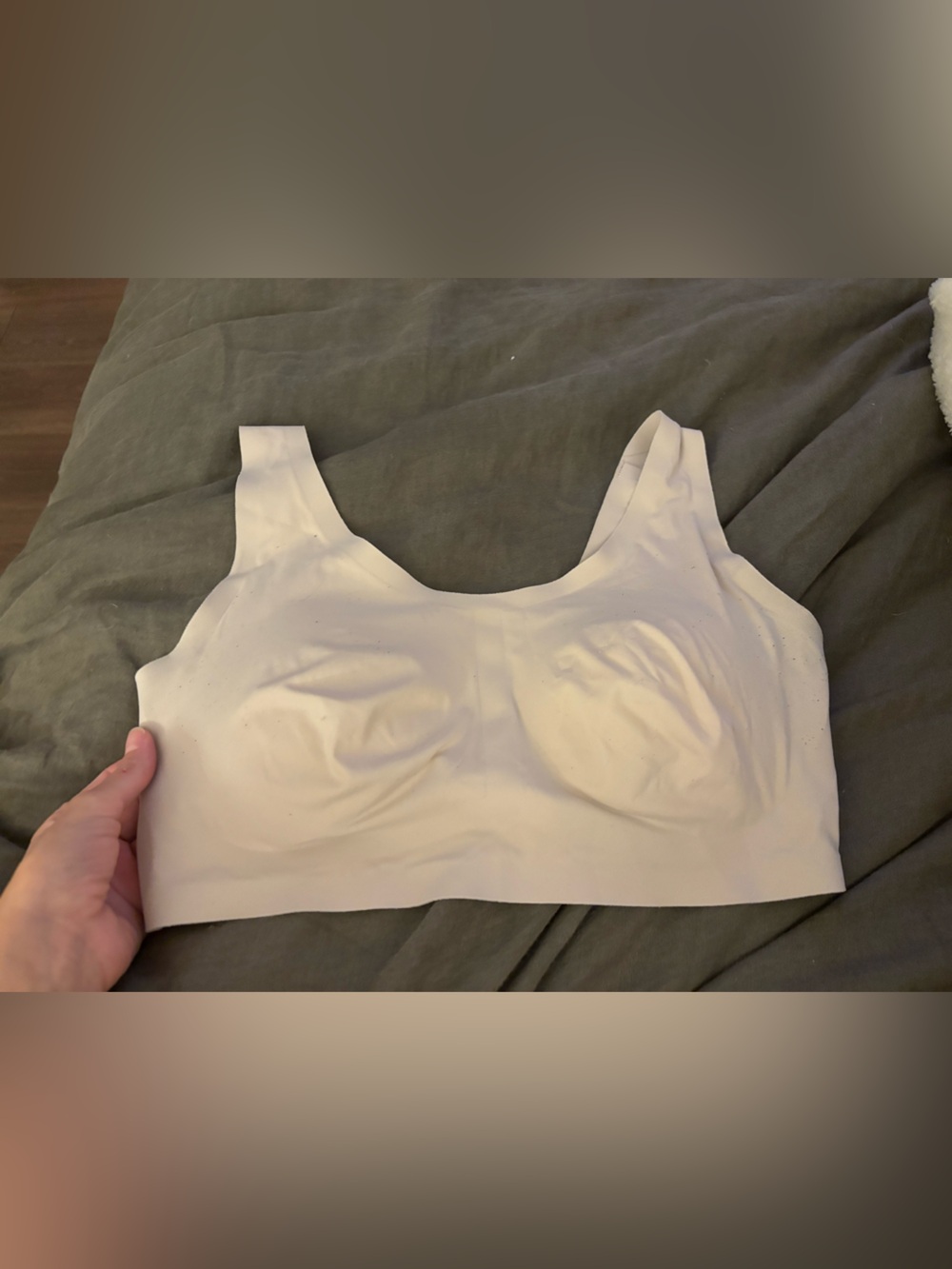 Seamless AERIE nude smoothiez bra with removable cup Inserts size xl